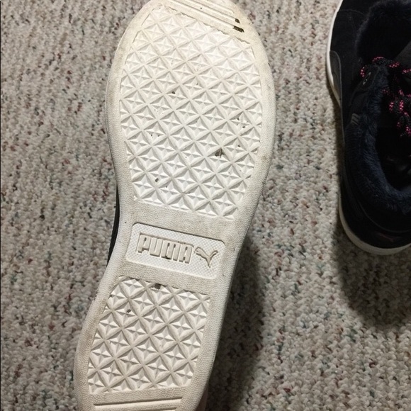 Puma shoes - Picture 3 of 4